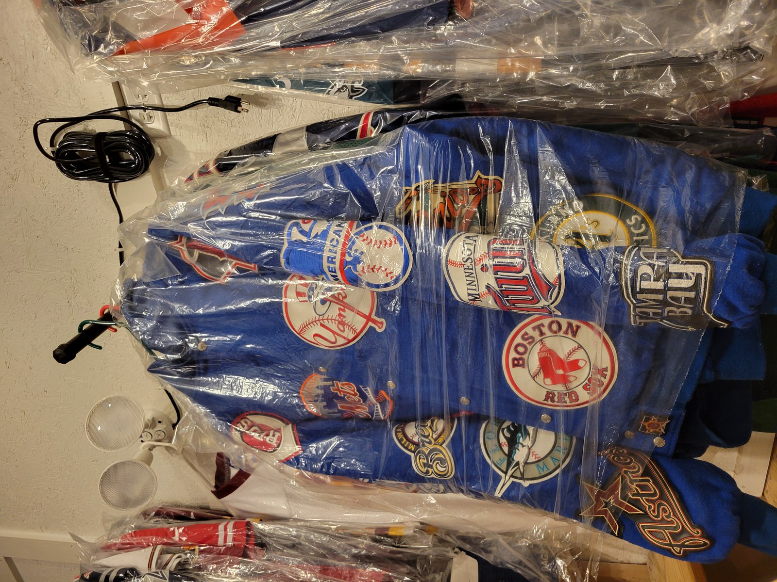 Cedar Creek Thrift Store, MLB Jackets, MLB Jerseys, NFL Jerseys, NFL Jackets, NHL Jerseys, NBA Jeresys, NCAA Jerseys