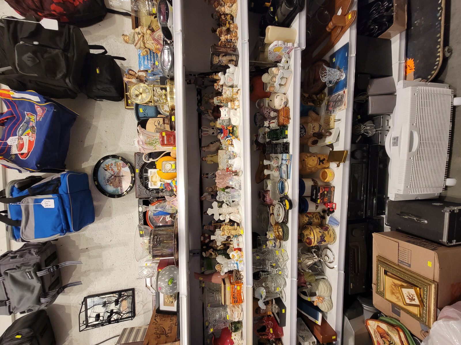 Cedar Creek Thrift Store, Clocks, Figurines, Candle Sticks Holders, Cookie Jars, Audio Equipment