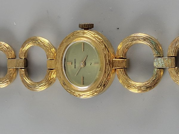 Vintage Seiko Watch, Model 11-7519, Wind Up, Not Working, 25w-0472