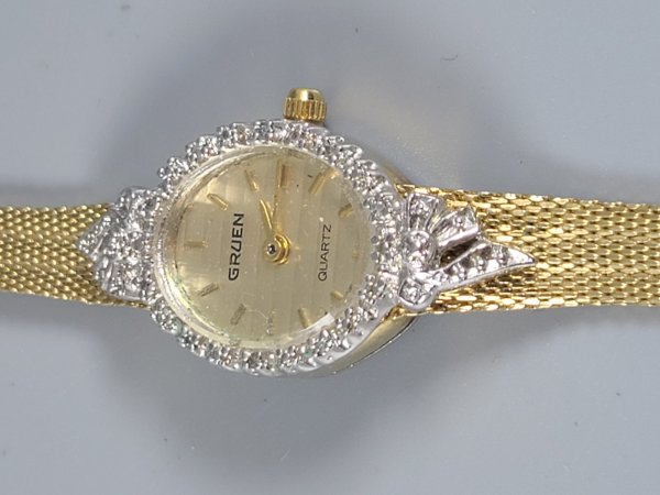 Vintage Gruen Watch, Model Quartz, Working, 25w-0076