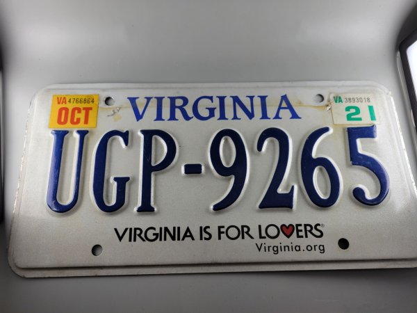 Virginia License Plate, Sticker October 2021, Tag UGP-9265,  25-3002