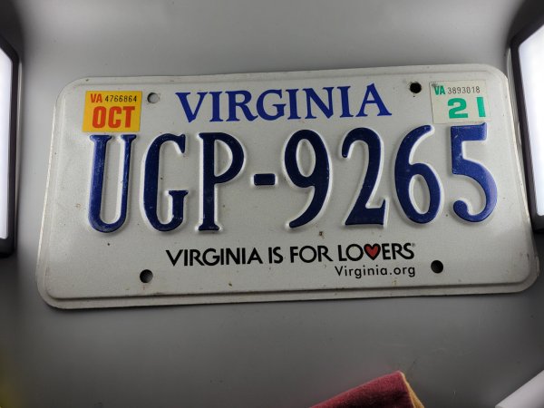 Virginia License Plate, Sticker October 2021, Tag UGP-9265,  25-3003