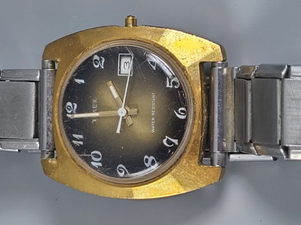 Timex Watch, Model 23661 02575, Working, 25w-0010