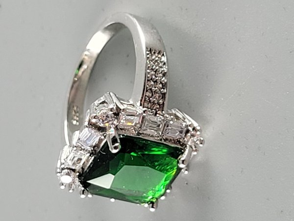 Sterling Silver .925, Ring, 6.75 Size, Green Tourmaline Stone, TU-1302
