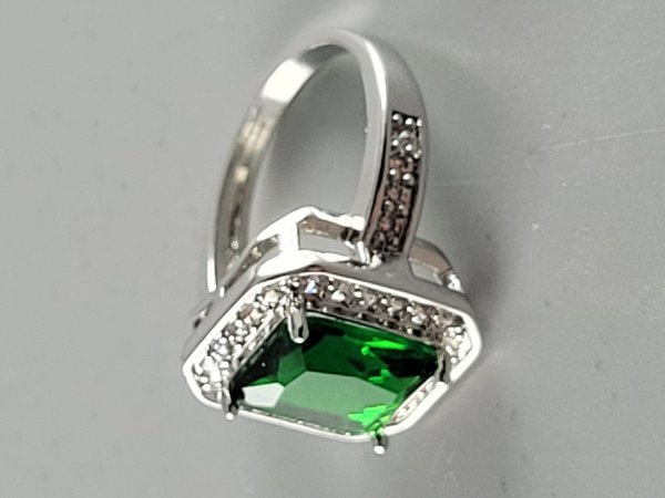 Sterling Silver .925, Ring, 6.5 Size, Green Tourmaline Stone, TU-1306